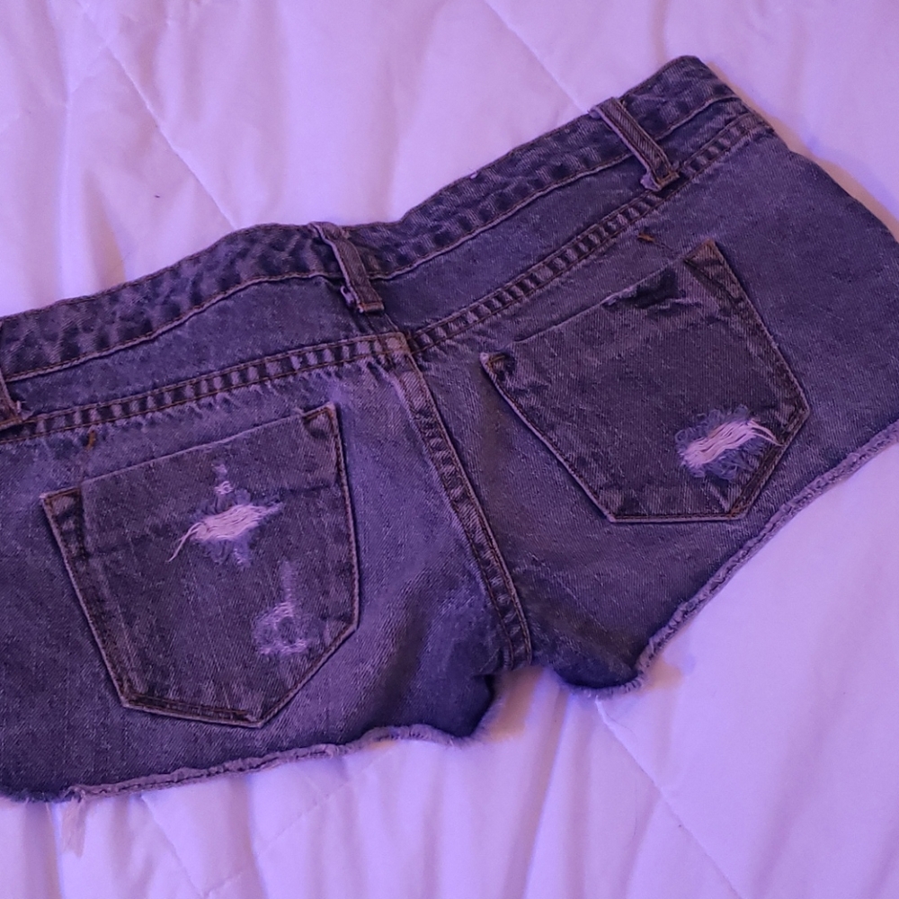 Shorts - Picture 2 of 2